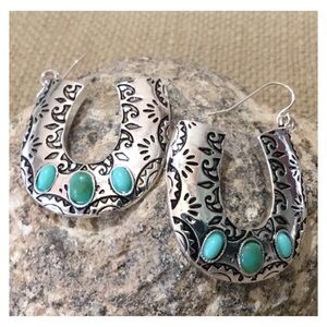 FREE SPIRIT Boho Western Style Earrings